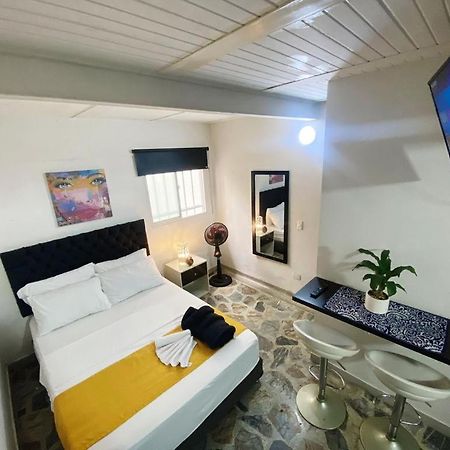 Vip Apartasuites Rosales Medellin Ngoại thất bức ảnh
