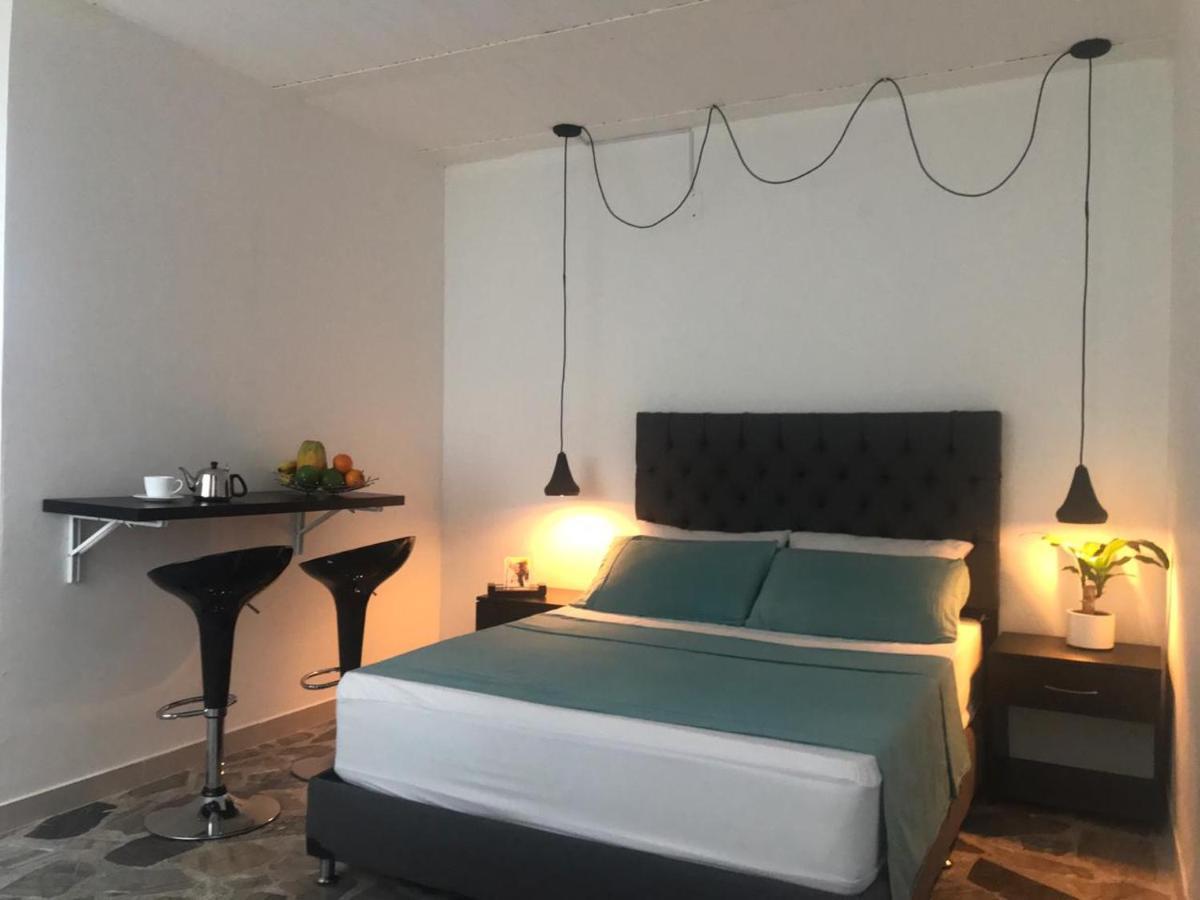 Vip Apartasuites Rosales Medellin Ngoại thất bức ảnh
