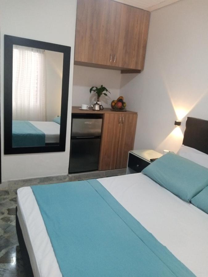 Vip Apartasuites Rosales Medellin Ngoại thất bức ảnh