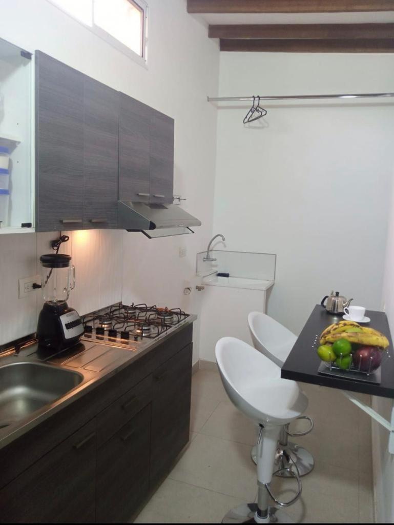 Vip Apartasuites Rosales Medellin Ngoại thất bức ảnh