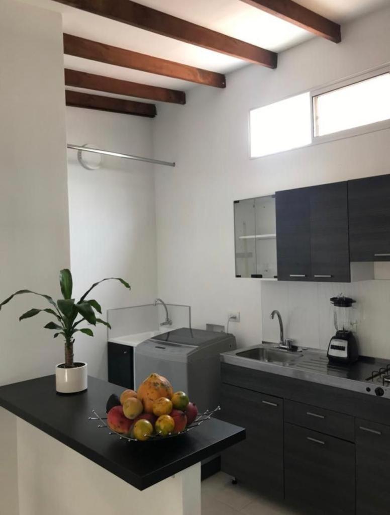 Vip Apartasuites Rosales Medellin Ngoại thất bức ảnh