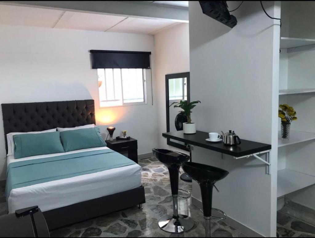 Vip Apartasuites Rosales Medellin Ngoại thất bức ảnh
