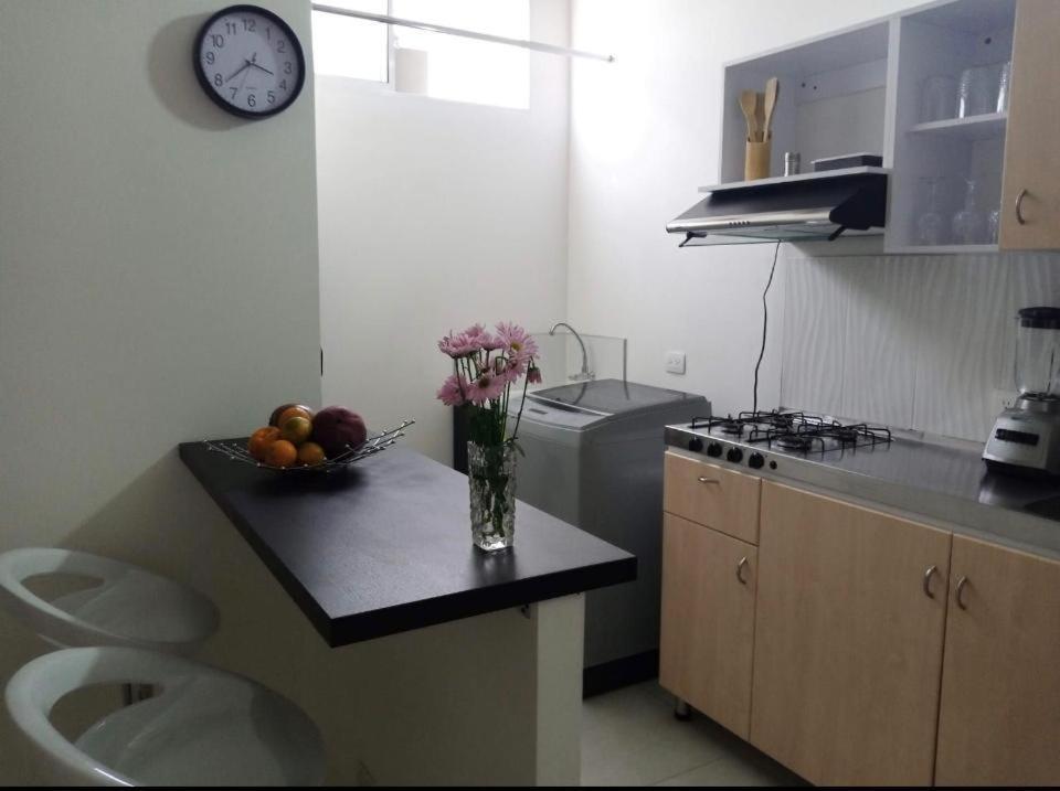 Vip Apartasuites Rosales Medellin Ngoại thất bức ảnh